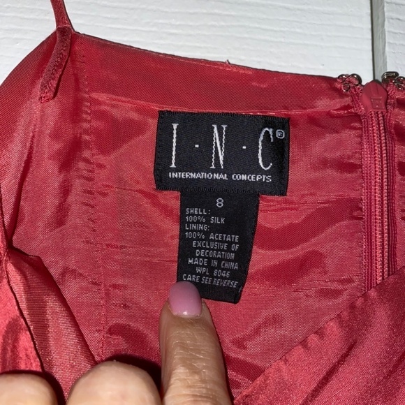 INC beautiful embroidered size 8 dress mulberry - Picture 5 of 5